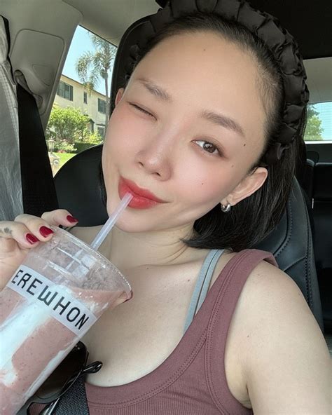 Tổng hợp 99 Hình ảnh ca sĩ Tóc Tiên bikini khoe dáng táo bạo