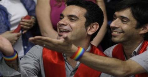 Una jueza suspendió el primer casamiento gay de América latina Rosario