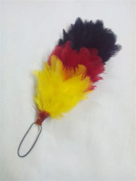 Feather Plume Hackle Black Yellow Red Glengarry Capbalmoral Plumes