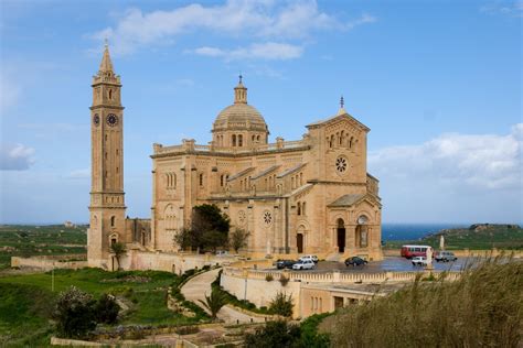 20 Photos That Will Make You Want To Visit Malta And Gozo