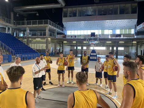 Basket Serie A2 Casale Monferrato Vigevano Una Classica Del Basket