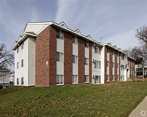 This tour explains the sustainable features of 55 water st ny 2