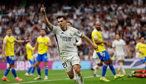 Real Madrid Kunci Gelar Juara LaLiga Musim 2023 2024 Foto Liputan6