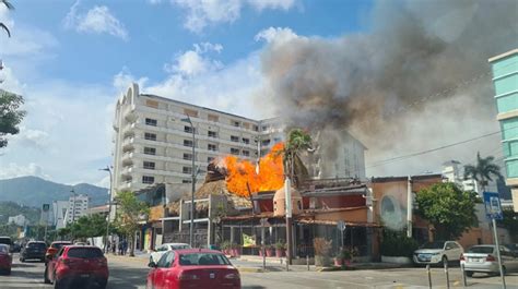 Se incendia palapa de restaurante en la costera Miguel Alemán anews