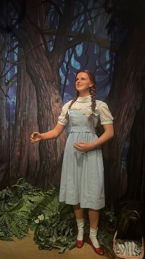 Dorothy Gale From Wizard Of Oz Statue At Louis Tussauds Waxworks At