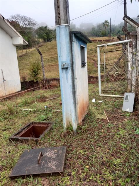 Ladr Es Roubam Cabos Da Sanepar E Deixam Novo Itacolomi Sem Gua