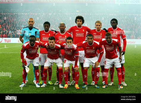 20111130 LIEGE BELGIUM Standard S Players At The Start Of The Fifth