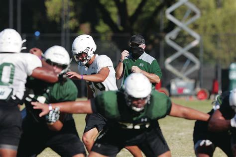 UH football team resumes activities following COVID-19 pause | Honolulu ...