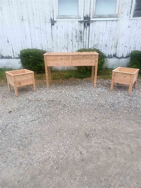 Cedar flower/garden boxes *SALE* - Pots & Planters - Potsdam, Ohio