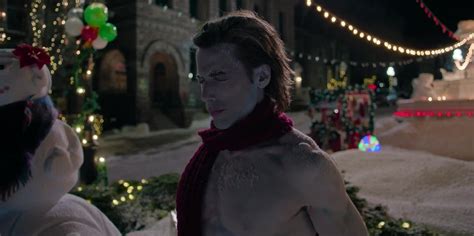 AusCAPS Dustin Milligan Shirtless In Hot Frosty