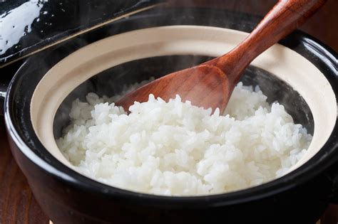 料理人が教える、土鍋ご飯を簡単においしく炊く方法とは 暮らしエイト【ハウスコム】