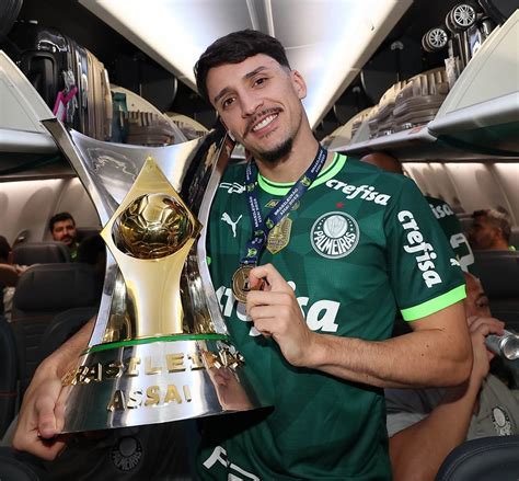 Lateral Do Palmeiras Piquerez Fala Em Campeonato Estranho E Garante