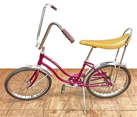 Schwinn Stingray Banana Seat