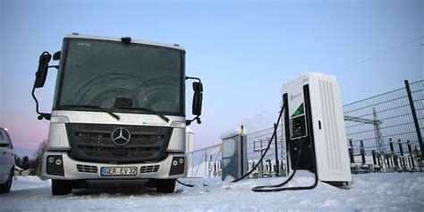 Ltimas Pruebas Para El Eeconic El Ctrico De Mercedes Antes De Iniciar