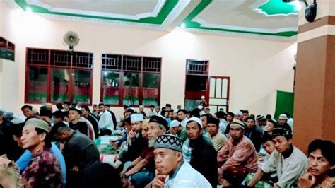 Niat Sholat Tarawih Lengkap Dengan Tata Caranya Tribunmanado Co Id