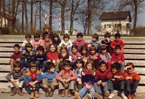 Photo De Classe CE1 1978 De 1978 Ecole Le Muraillon Seynod