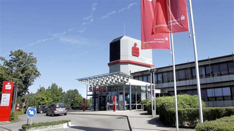 Sparkasse Langen Seligenstadt Reduziert Öffnungszeiten In Einigen Filialen