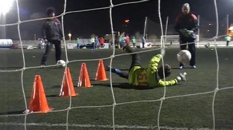 Arne pala unos pocos entrenamiento de arqueros para niños Pensar ...