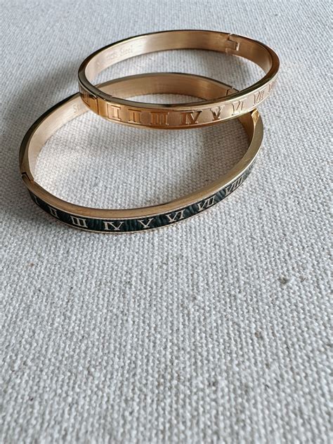 Roman Numerals Bangle Bracelet – Warren James