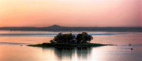 BHOPAL CITY PORTAL: TAKIYA ISLAND AT BHOPAL LAKE VIEW