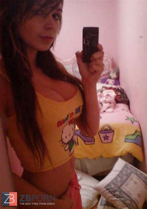 Super Hot Self Shot Melons ZB Porn