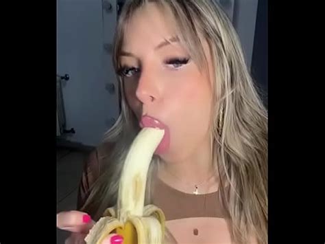 Sexy Latina Eats Banana TikTok Challenge XVIDEOS
