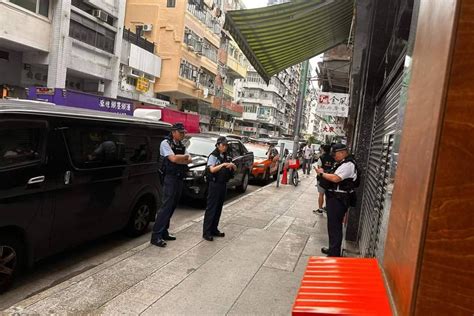 六四35｜警截查出入獵人書店人士 派員駐守店外｜大紀元時報 香港｜獨立敢言的良心媒體