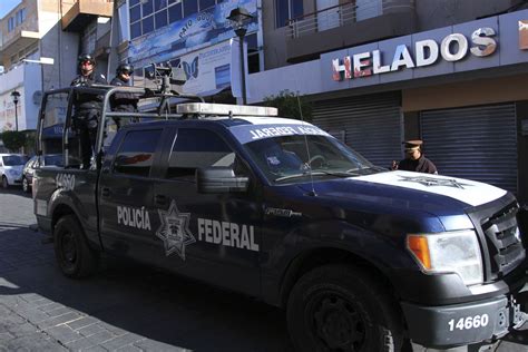 Civiles armados asesinan a tres policías en Fresnillo N