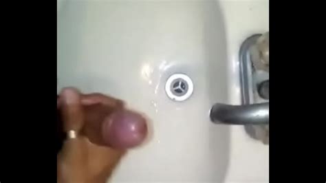 Me masturbó con saliva XVIDEOS