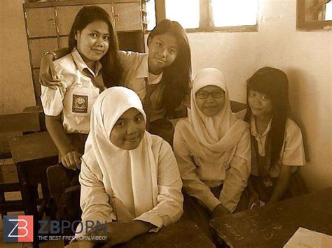 Setia Ulfa From Indonesia No Naked ZB Porn