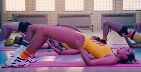 Dua Lipa Explota En Sensualidad En Su Nuevo Video Lets Get Physical