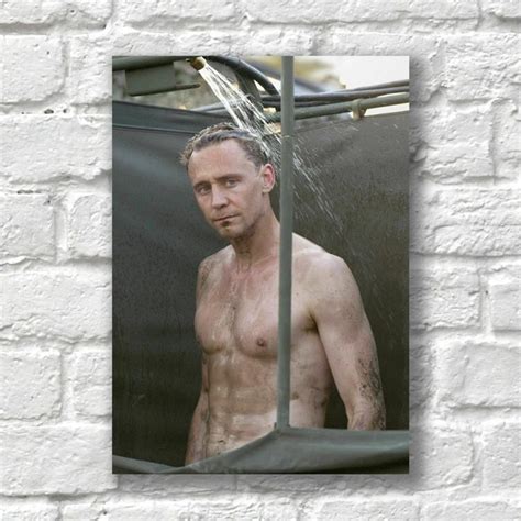 Tom Hiddleston Sexy