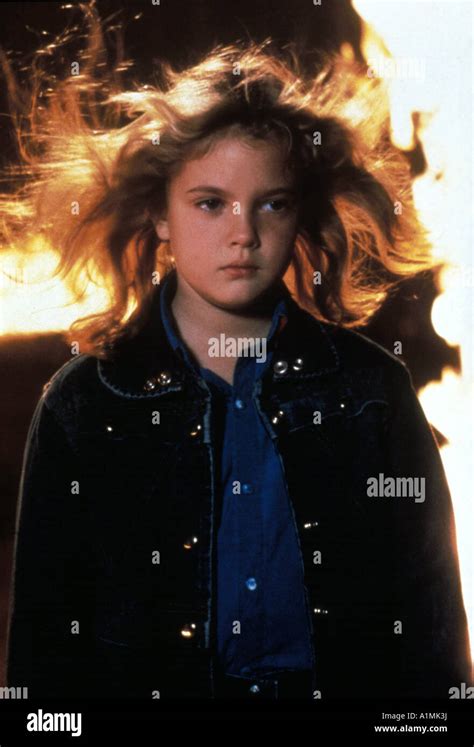 Firestarter drew barrymore hi-res stock photography and images - Alamy