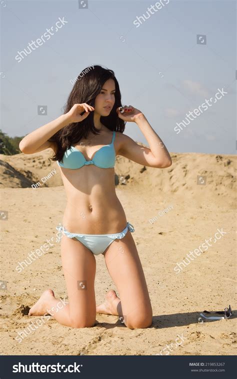 Photo De Stock Sexual Girl Bikini Relaxing On Sandy Shutterstock
