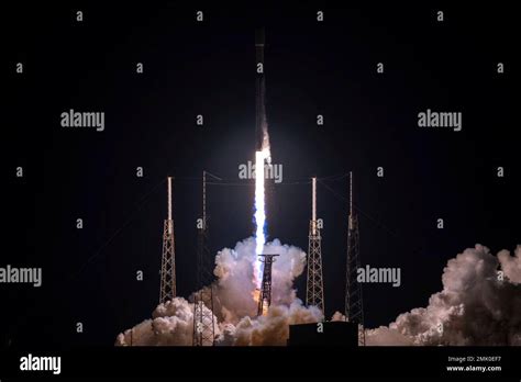 Starlink Satellite Program Hi Res Stock Photography And Images Alamy