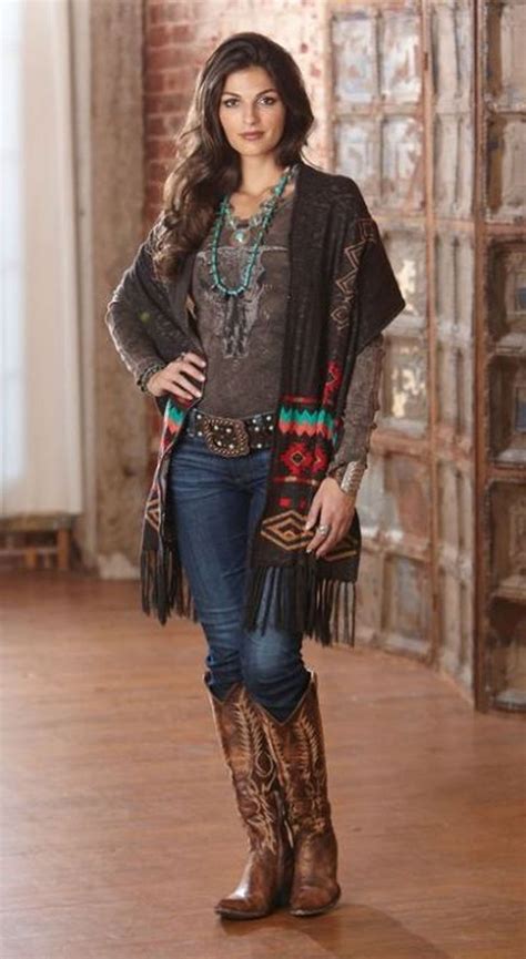 36 Stunning Women Rodeo Outfit Ideas Looks Like Cowgirl Worldoutfits