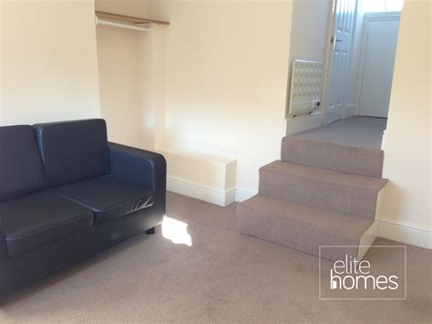 Neighborhood Guide and Property Info for Fairfax Road, London N8 5