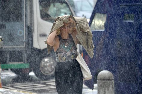 【雨落不停】明起一連7日有雨 下周三見短暫陽光炎熱高見31度 星島日報 Line Today