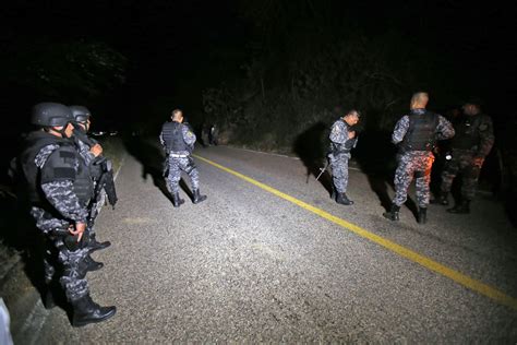 Jalisco Arrestaron A Cinco Policías De Tlaquepaque Por Desaparición