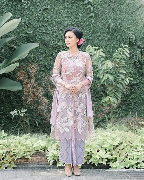 Model Kebaya Kondangan Kekinian Inspirasi Simple