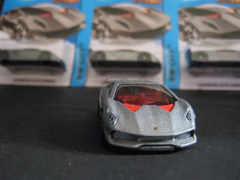 Humwheels Hot Wheels Lamborghini Sesto Elemento