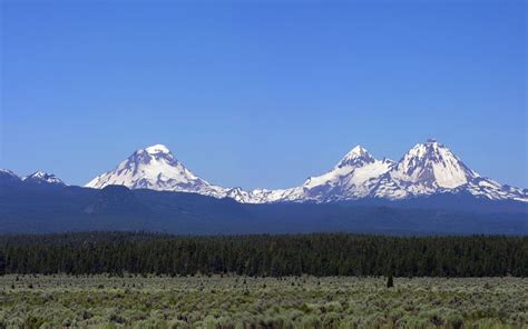 The Three Sisters Or Oregon Oregon Washington Natural Landmarks