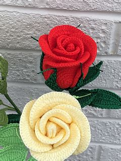 Ravelry Long Stem Rose Pattern By Natagor Finlayson