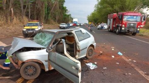 Colis O Fatal Grave Acidente Na Assis Chateaubriand Resulta Em Uma