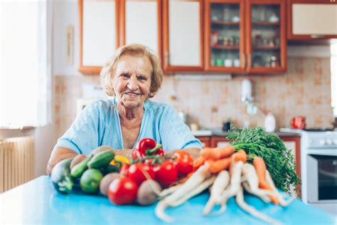 L alimentazione è fondamentale per l anziano Residenza San Francesco