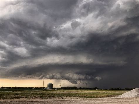 Hypnotizing Mothership Supercell Grows In Nebraska On Video Strange Sounds