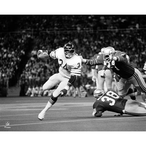 Walter Payton Chicago Bears Unsigned Running Photograph