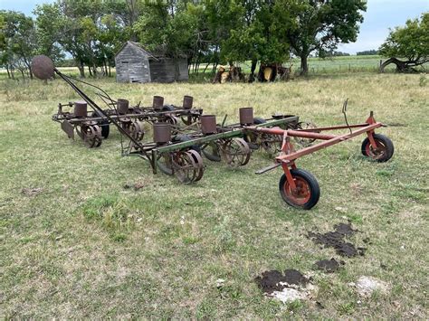 John Deere 490 Planters Bigiron Auctions