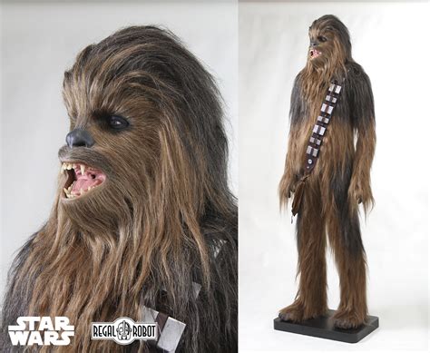 Custom Life-Sized Chewbacca™ Statue - Regal Robot