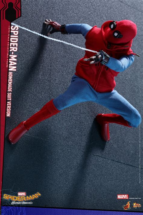 Hot Toys Reveals Their Spider Man Homecoming Action Figure Of Spider Man In His Homemade Suit